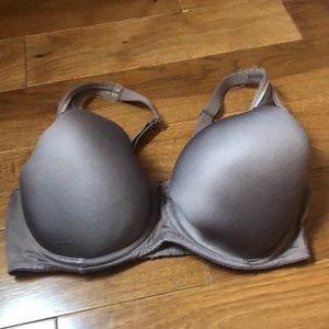 Wacoal lightly padded underwire bra